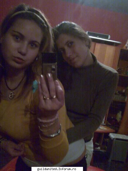 cole :x aidaa!!!     nice to mee2...sa va vad...;;)